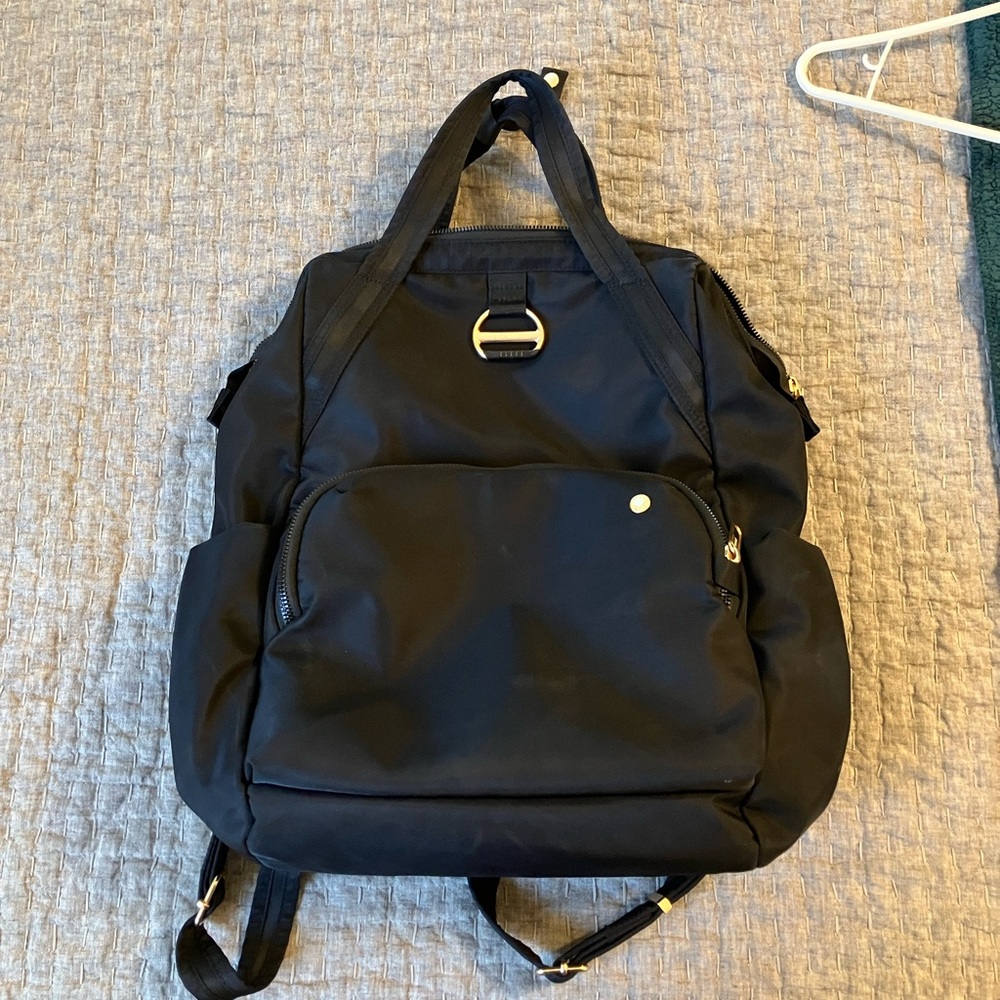 Pacsafe Citysafe CX 17L Anti Theft Backpack